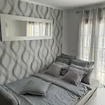 Winsdor Apartment *